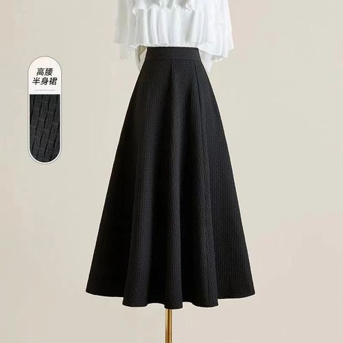 Top more than 217 black skirt outfit winter