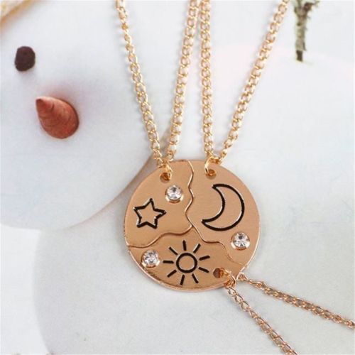 4-piece Set Best Friend Friendship Necklace Sun Moon Cloud And Star Inlaid  Rhinestone Stitching BFF Pendant Fashion Jewelry Gift