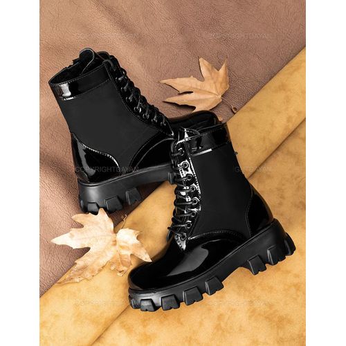 اشتري Ice Club Double Closure Shiny Leather Boot - Black في مصر