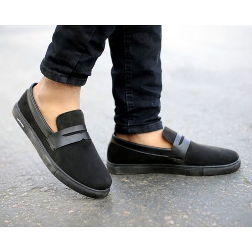 Buy Easy-to-wear Casual Shoes - Black in Egypt