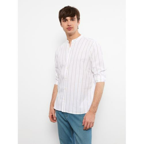 اشتري LC Waikiki Regular Fit Collar Long Sleeve Striped Poplin Men's Shirt في مصر