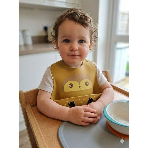 product_image_name-Generic-Soft Silicone Baby Bib - Attractive Cartoon Design with Food Catcher Pocket-2