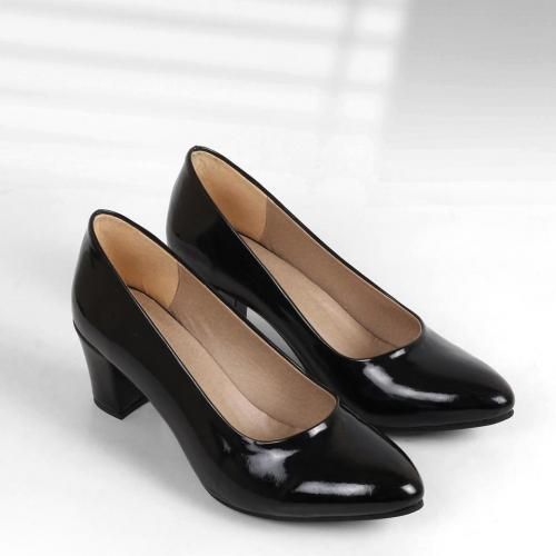 Buy Glossy Leather Classic Shoes - 5 Cm Heel - Black in Egypt