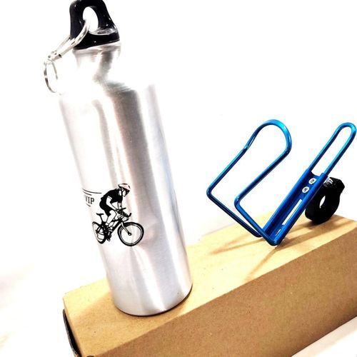 product_image_name-Generic-زجاجة مياة من الالمونيوم للحفاظ علي صحتك و سقوعية المياة للدراج بحامل ازرق الامونيوم قوي لتثبيتها بالدراجة  -1