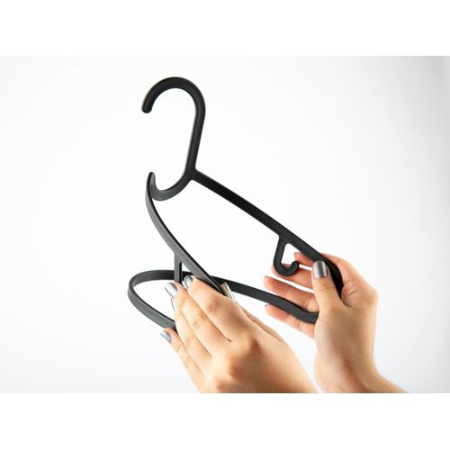 product_image_name-Generic-طقم شماعات الملابس البلاستيكية السوداء موفرة للمساحة للسكن الجامعي، شماعات رفيعة مجمعة، 10 قطع-1