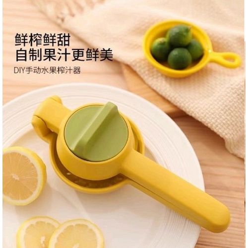 Manual lemon squeezer top