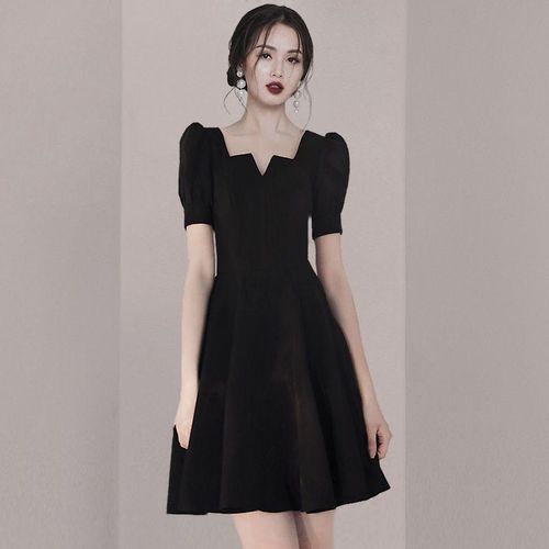 Short black frock online design