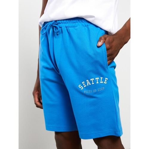 product_image_name-LC Waikiki-شورت LC وايكيكي للرجال بقصة قياسية من القماش المحاك-3