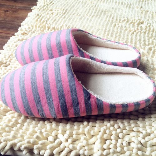 اشتري Fashion Striped Cloth Bottom Couples Women Men Warm Slippers Non Slipping Shoes Pink في مصر