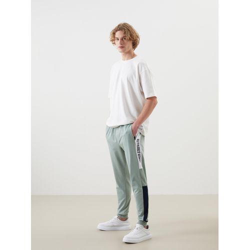 product_image_name-LC Waikiki-Slim Fit Men's Jogger Sweatpants-1