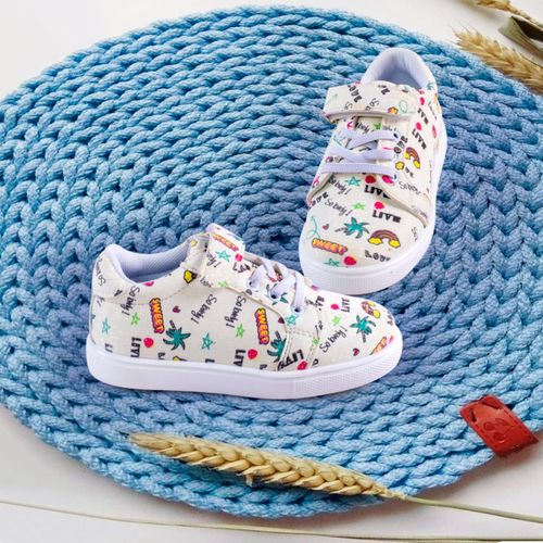 Generic white sneakers store