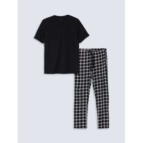 product_image_name-LC Waikiki-مجموعة بيجاما للرجال من LC Waikiki بتصميم مريح-2