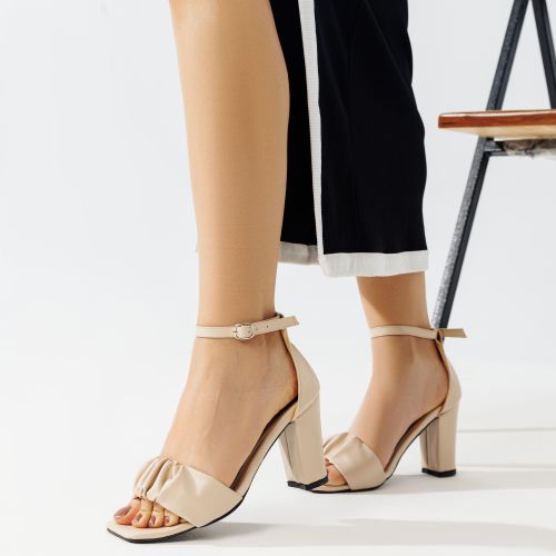 اشتري Lifestylesh Sn-811 Leather Sandal With Heel And Buckle Closure - Beige في مصر