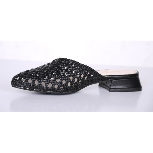 Buy Braided Net Closed Slippers  in Egypt