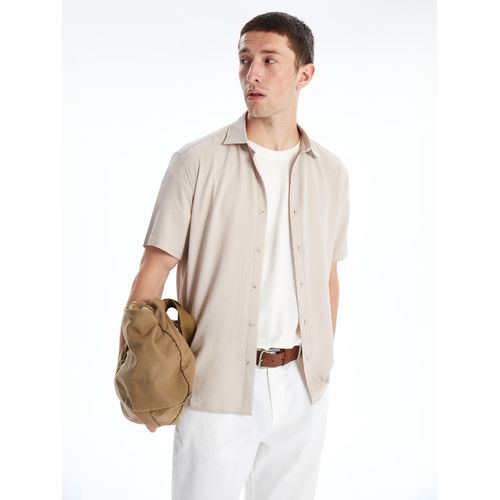 product_image_name-LC Waikiki-قميص رجالي بأكمام قصيرة وقصة عادية-1