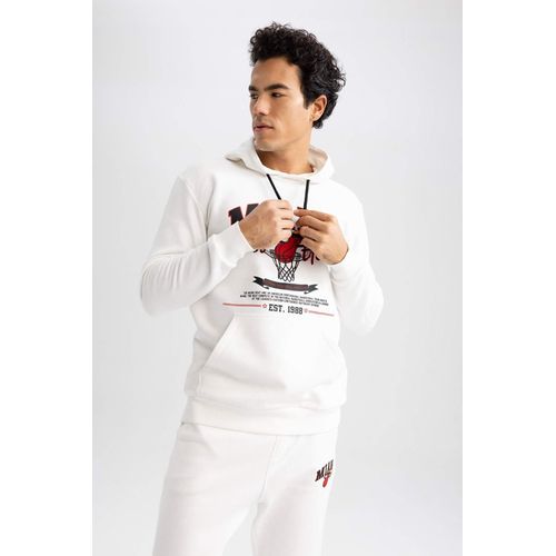 White MAN DeFactoFit NBA Miami Heat Licensed Standard Fit Crew