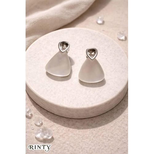 product_image_name-Generic-حلق أنيق باللون الأبيض المطفي مع لمسة فضية يمنح الإطلالة هدوءًا ورقيًا.-2