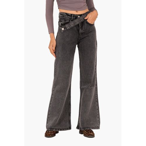 product_image_name-Clue-Jeans with Asymmetrical Belt-1