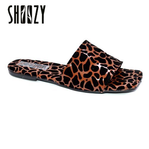 اشتري Shoozy Fashionable Slippers - Black / Brown في مصر