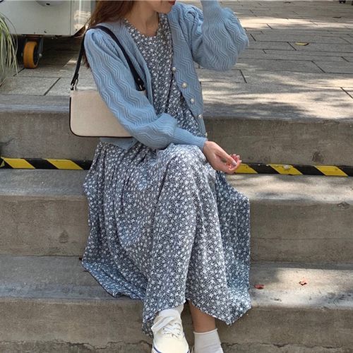 Select summer outlet dresses