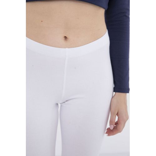 product_image_name-Carina-Woman White Cotton Basic Plain Legging-3
