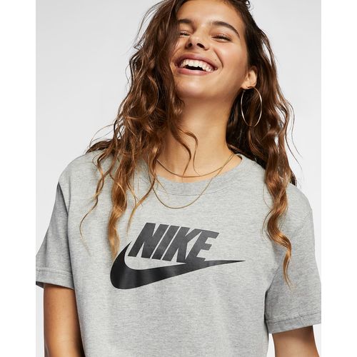 Nike Sportswear Essential Women s Cropped Logo T Shirt BV6175 063