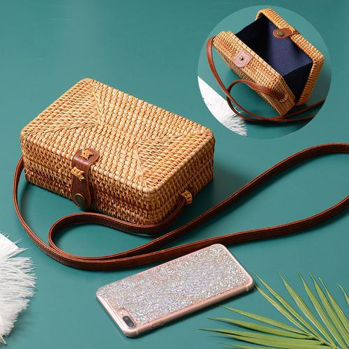 اشتري Fashion Women Designer Rattan Shoulder Bag Plain Weave Straw Bag في مصر