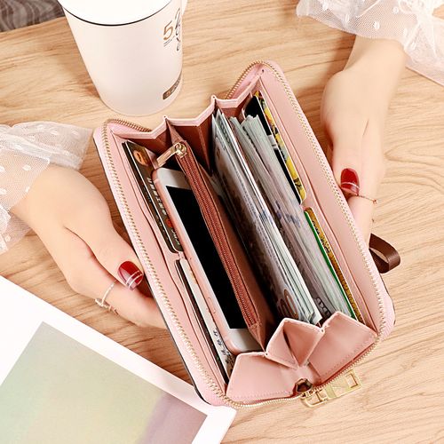 Women's Designer Wallets & Card Cases