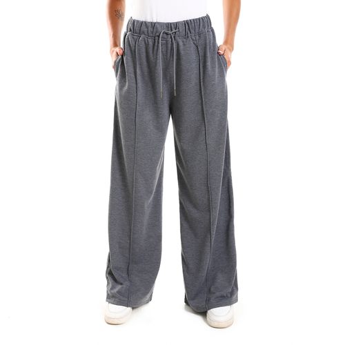 Wide sweatpants