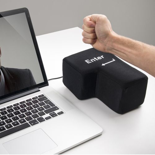 اشتري Big Enter Button USB Computer Desktop Pillow Creative Vent Enter Key Hand Pillow(Black) في مصر