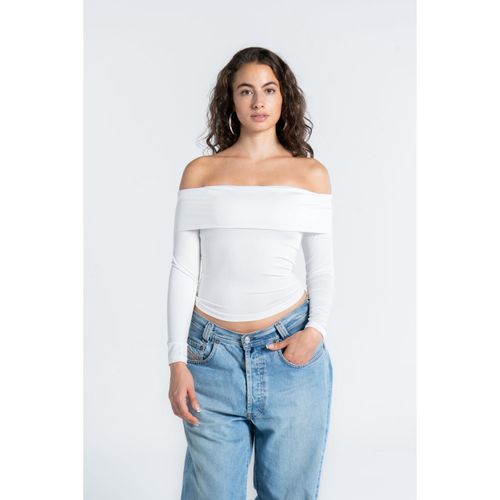 OUTDATED Off Shoulder Long Sleeve - White