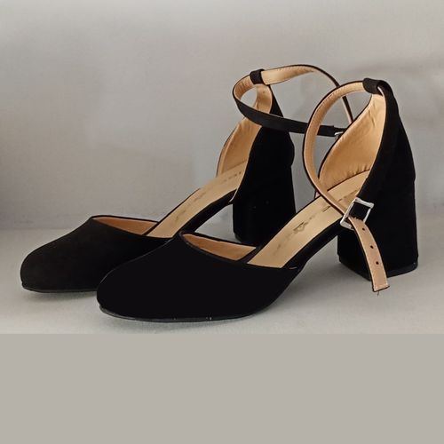 Buy Heels For Woman-  Black in Egypt