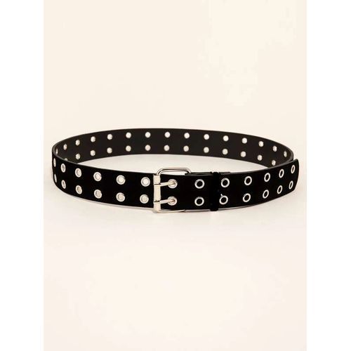 Metal eyelet clearance belt