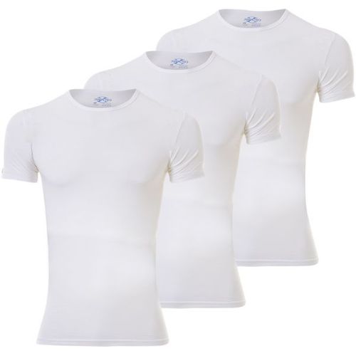 اشتري Cottonil Bundle Of Three BOYS  Stretch  Undershirts. Cottonil.. في مصر