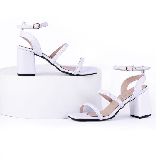 اشتري Lifestylesh SN-700 Leather Shoes With Transparent Strap - White في مصر