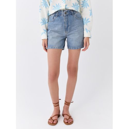 product_image_name-LC Waikiki-شورت جينز للنساء بخصر مطاطي ومريح-2