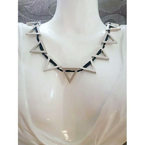 product_image_name-Generic-عقد المثلثات الفضيه و الحبل الاسود-1