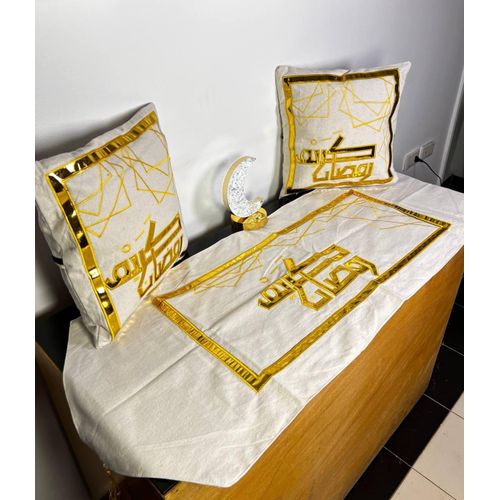 product_image_name-Generic- طقم زينة رمضان 4 قطع - مفرش طاولة (رانر) و2 غطاء خدادية وهلال كريستال مضيء - أبيض في ذهبي مودرن متعدد الاشكال -4