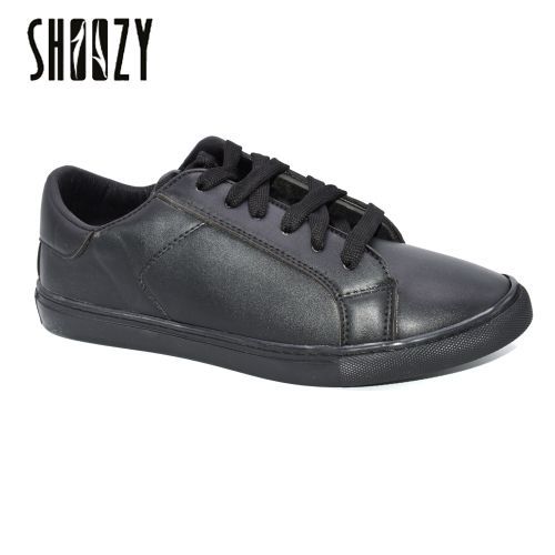 اشتري Shoozy Men Plain Sneakers - Black في مصر