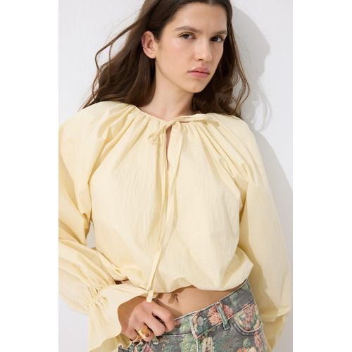 Defacto Regular Fit Gathered Balloon Sleeve Crop Basic Blouse - image 4