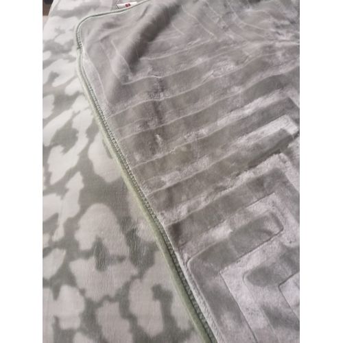 product_image_name-Morano-يطانية مورانو كلاود مقاس 240×220 سم طبقتين 7 كيلو وش رسومات ووش حفر ليزر-5