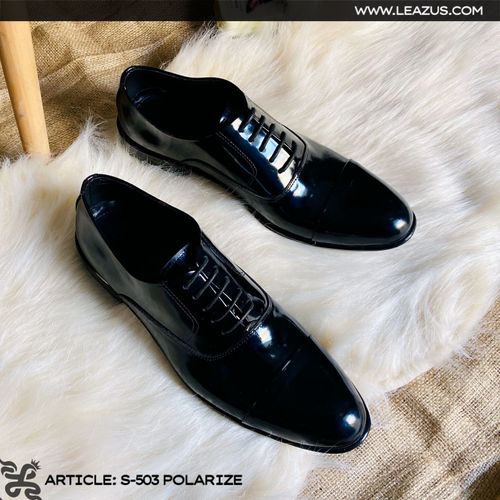 اشتري Natural Leather Classic  Shoes - Black في مصر