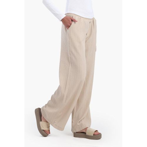 product_image_name-Carina-Comfy Self Pattern Pants-2