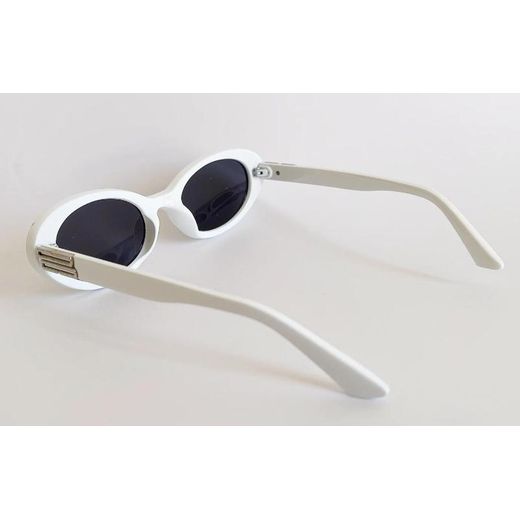 Generic White Sunglasses - image 2