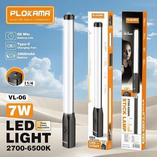 PLOKAMA إضاءة LED VL_06 قوية، دوارة، مع أوضاع إضاءة متنوعة، يمكن تثبيتها على الكاميرا أو الهاتف المحمول أو الكمبيوتر، وهي إضاءة خارجية لجميع مبدعي المحتوى