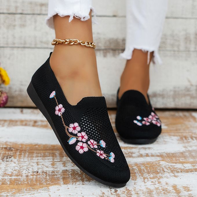 Fashion Black Ladies Flat Shoes Ladies Lightweight Sneakers