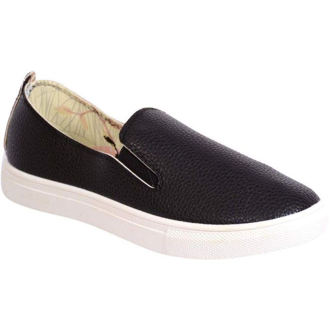 comfortable black casual shoes