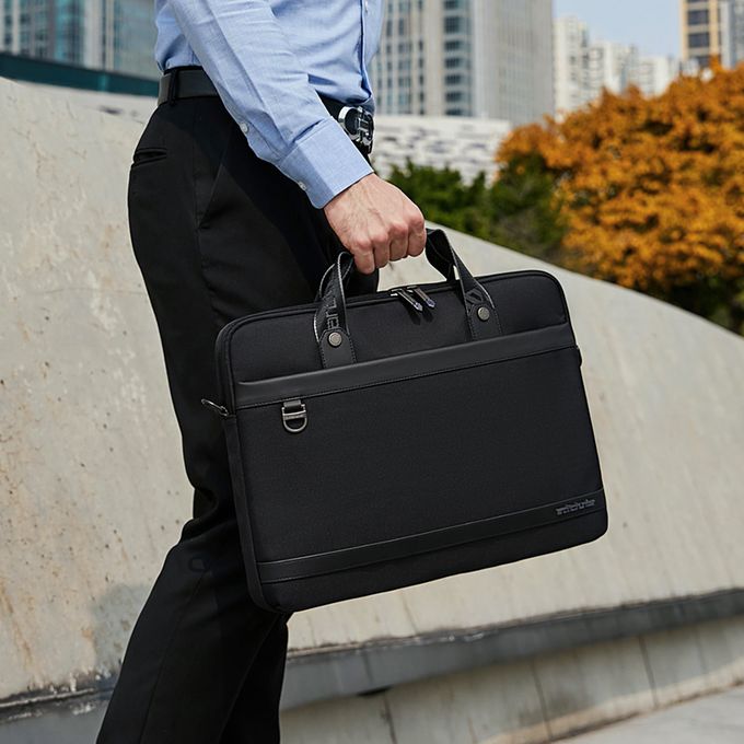 Louis Vuitton Canyon Briefcase in Black for Men