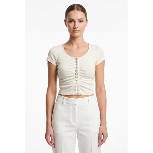 Women's Ribbed Short-Sleeve Hook-and-Eye Front Ruched Crop Top