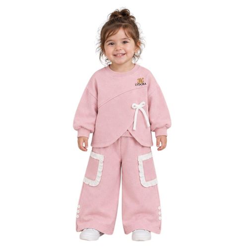 Girls' winter outfit over size